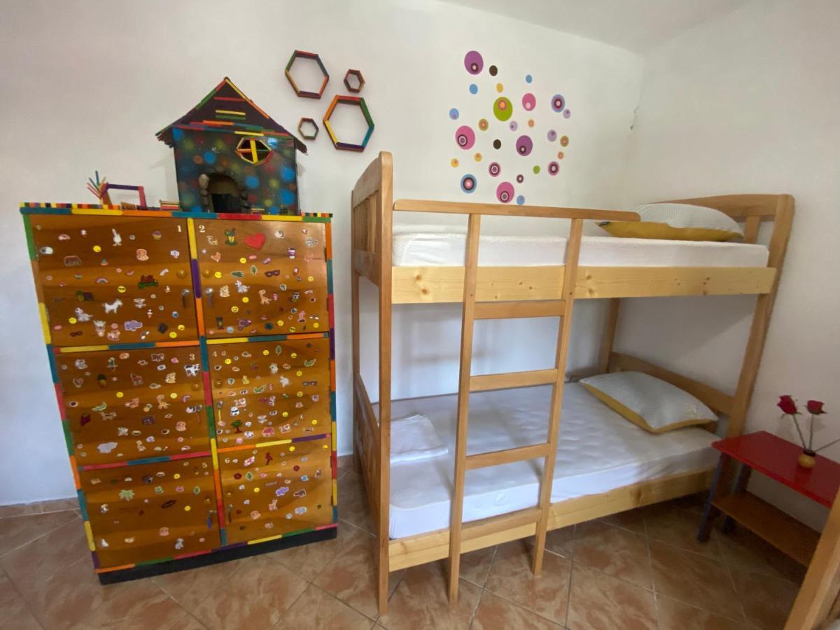 The Hood - Shkodra Backpackers Hostel Zewnętrze zdjęcie