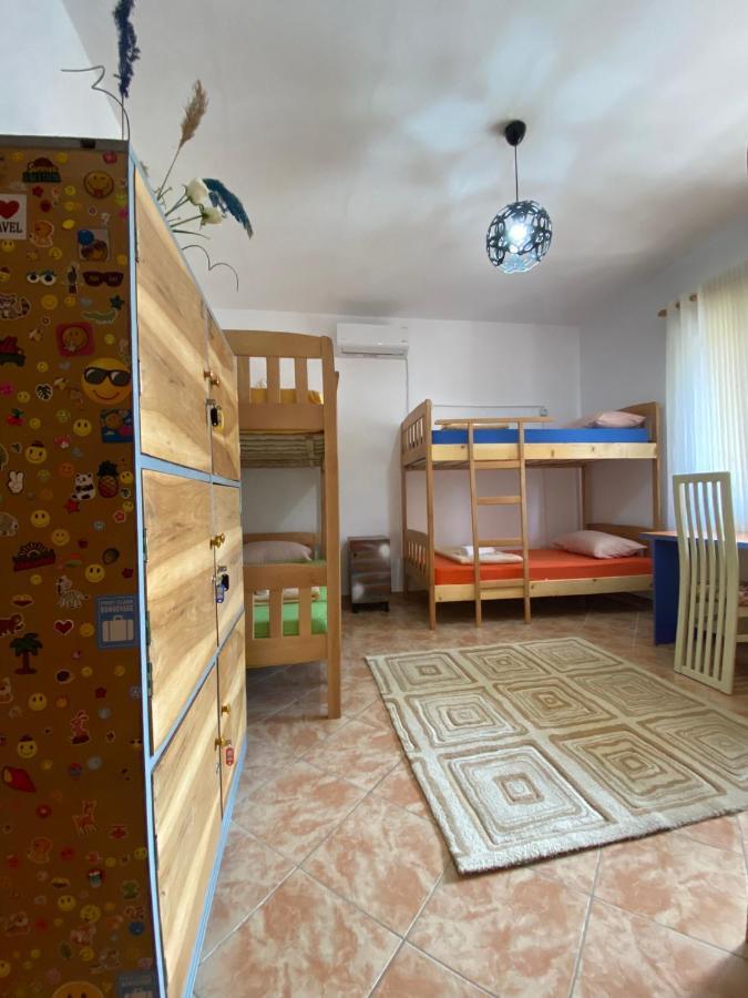 The Hood - Shkodra Backpackers Hostel Zewnętrze zdjęcie